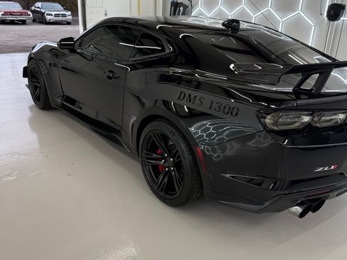 Used 2021 Chevrolet Camaro ZL1 image 2