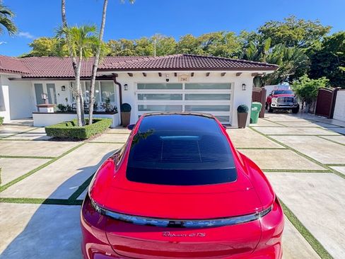 Used 2023 Porsche Taycan GTS image 6