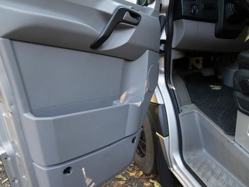 Used 2007 Dodge Sprinter 2500 w/ Cooling Group image 10