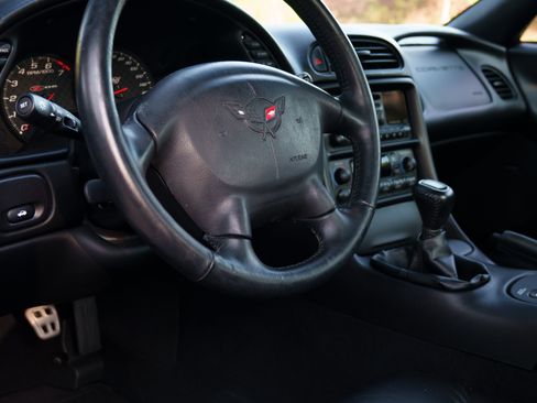 Used 2003 Chevrolet Corvette Z06 w/ Memory Package, 3 Drivers RWD image 24