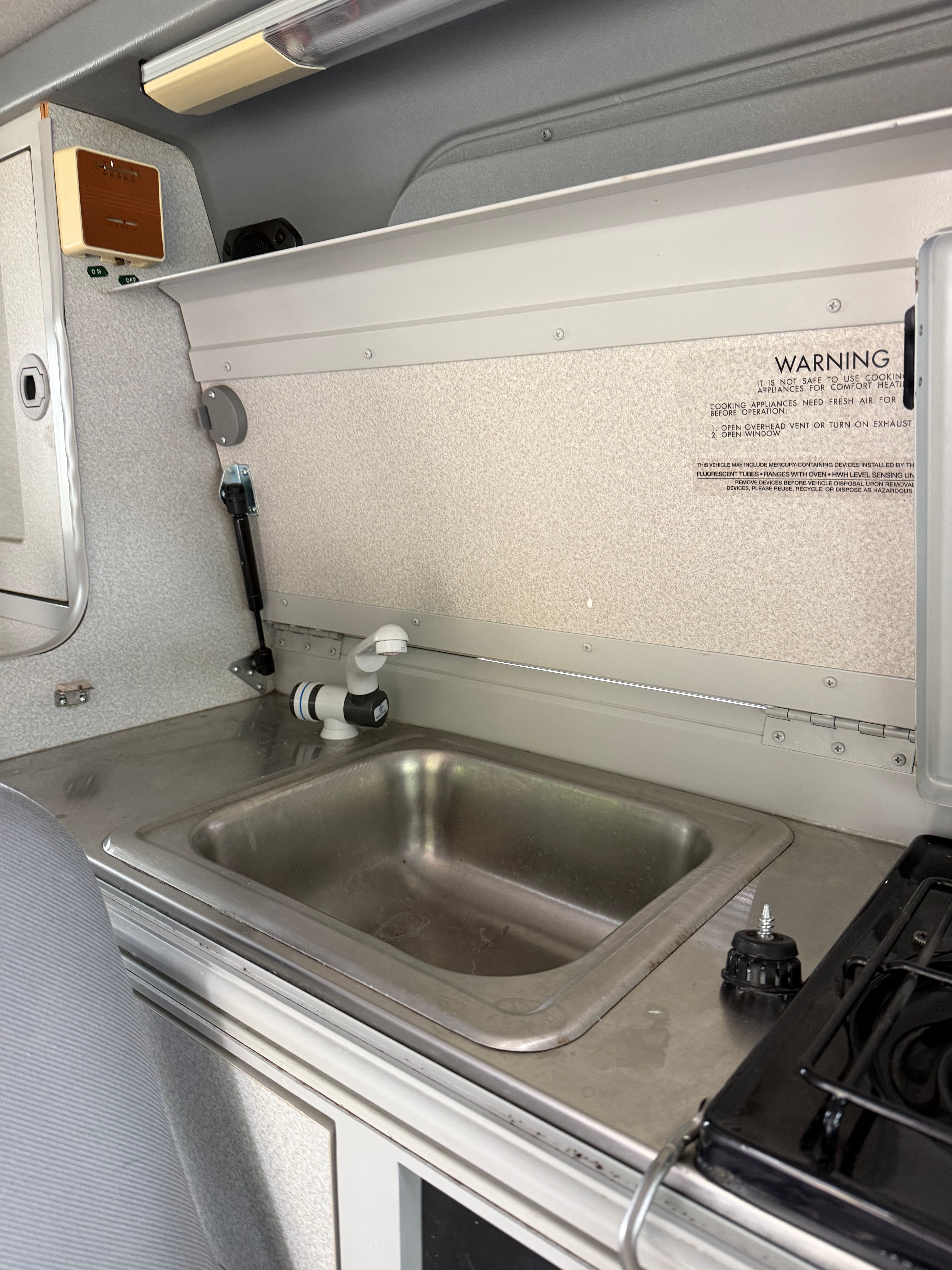 Used 2003 Volkswagen Eurovan Camper FWD image 4