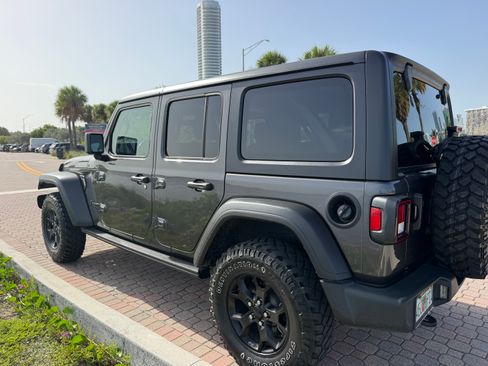 Used 2021 Jeep Wrangler Unlimited Sport AWD/4WD image 10