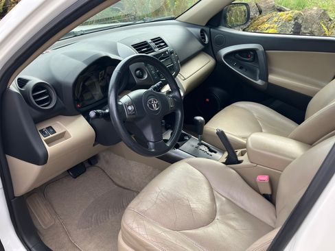 Used 2010 Toyota RAV4 Limited image 14