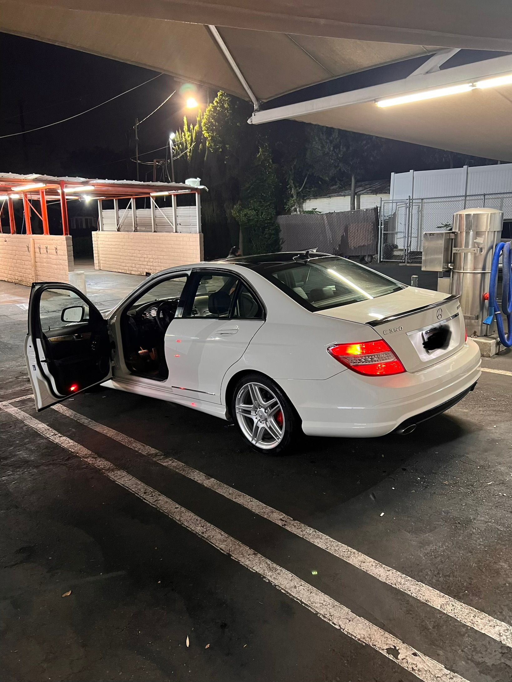 Used 2008 Mercedes-Benz C 350 Sport image 1