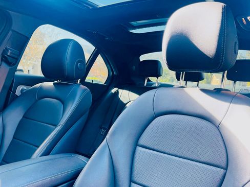 Used 2019 Mercedes-Benz C 300 Sedan image 15