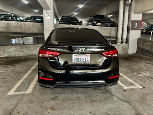 Used 2022 Hyundai Accent SE FWD image 8