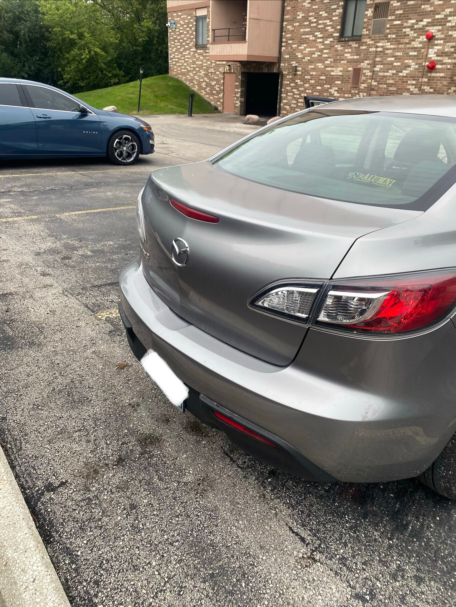 Used 2011 MAZDA MAZDA3 i Touring FWD image 4