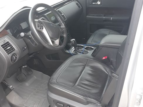 Used 2018 Ford Flex Limited image 11