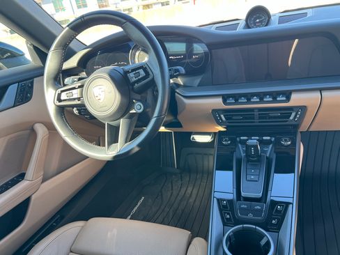 Used 2020 Porsche 911 Carrera S image 10