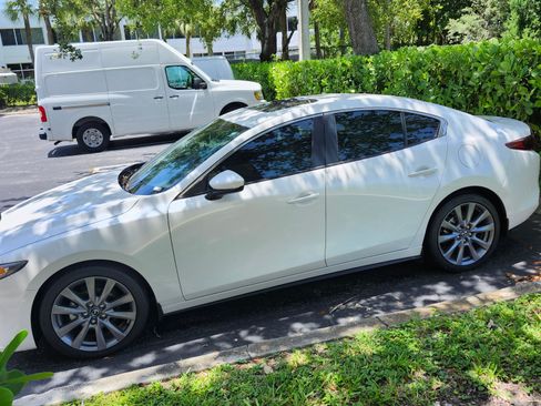 Used 2024 MAZDA MAZDA3 s FWD image 8