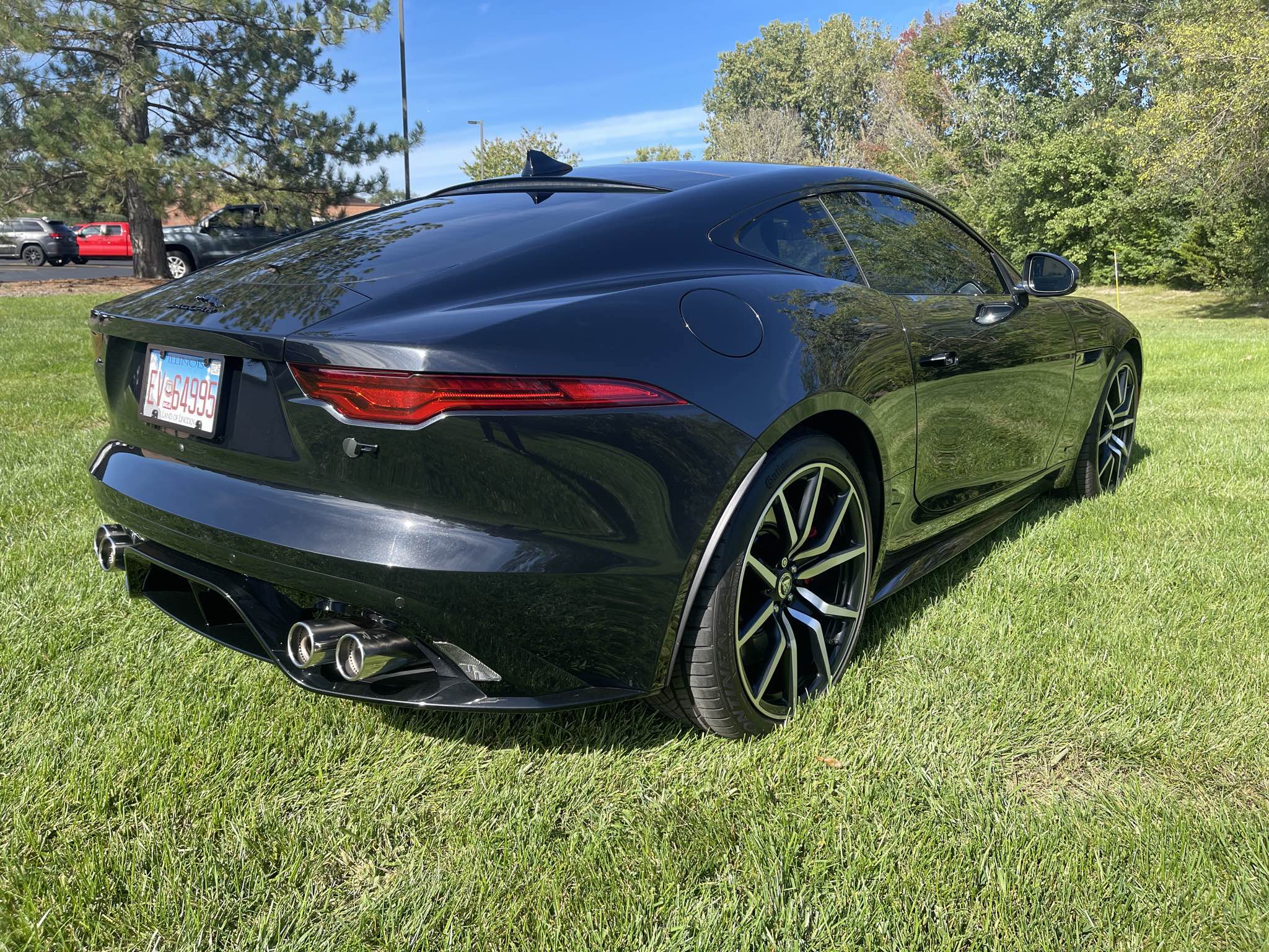 Used 2024 Jaguar F-TYPE R AWD/4WD image 29