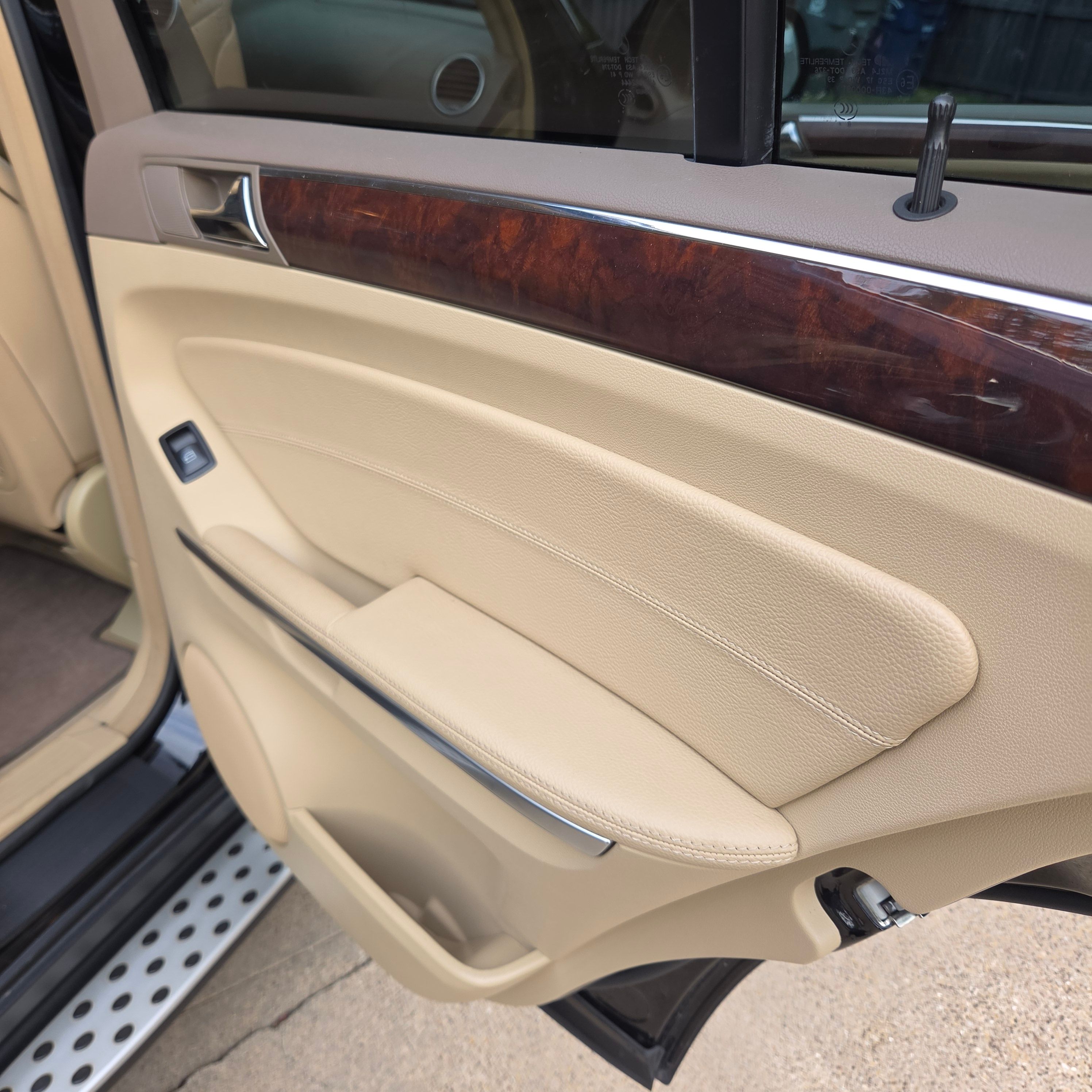 Used 2009 Mercedes-Benz ML 550 4MATIC image 17