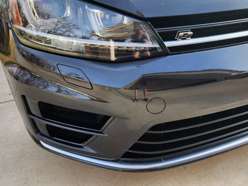 Used 2016 Volkswagen Golf 4-Door image 4