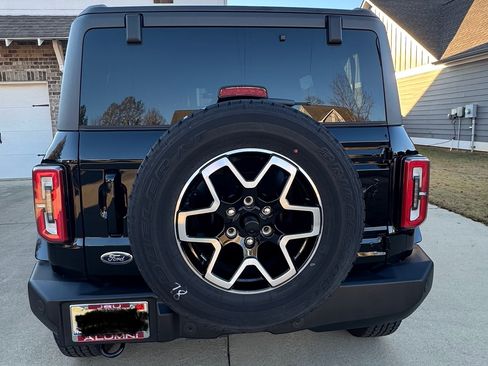 Used 2024 Ford Bronco Outer Banks image 5