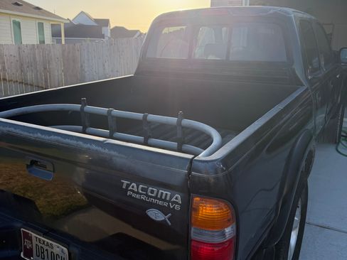 Used 2004 Toyota Tacoma PreRunner w/ Pwr Pkg w/ Mirrors RWD image 2