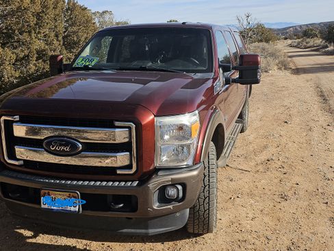 Used 2015 Ford F250 King Ranch w/ FX4 Off-Road Package image 2