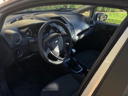 Used 2014 Ford Fiesta S image 13