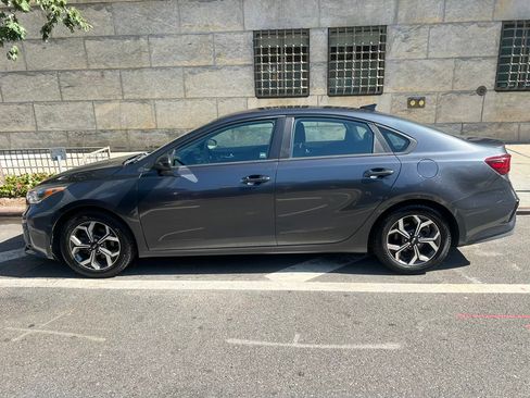 Used 2020 Kia Forte LXS image 5