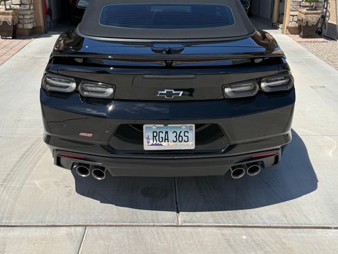 Used 2023 Chevrolet Camaro SS RWD image 9