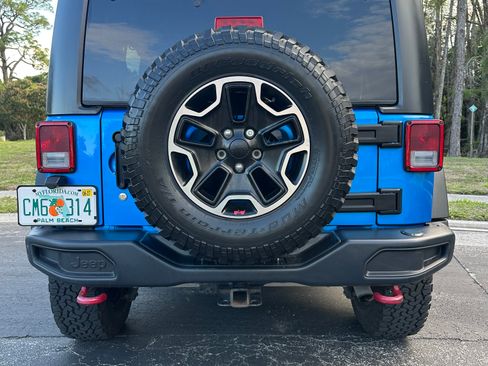 Used 2016 Jeep Wrangler Unlimited Rubicon image 4