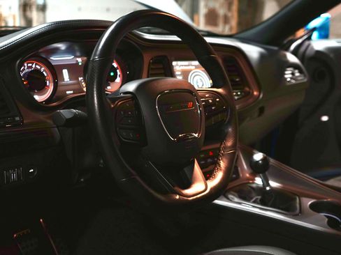 Used 2023 Dodge Challenger R/T w/ T/A Package image 23