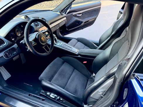 Used 2021 Porsche 718 Cayman GT4 image 16