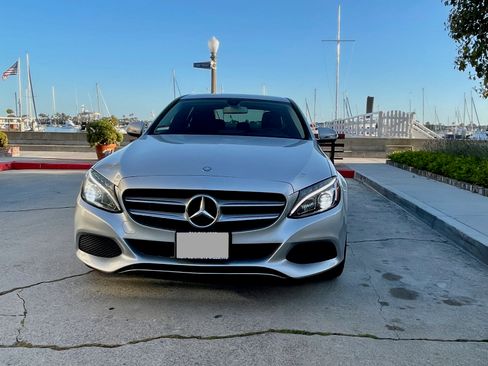 Used 2016 Mercedes-Benz C 300 Sedan image 4
