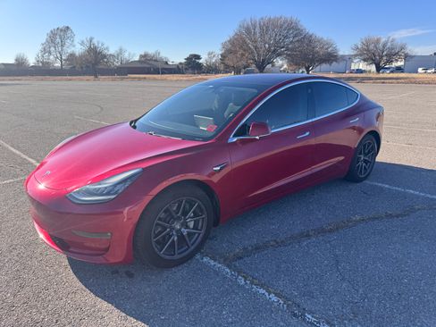 Used 2018 Tesla Model 3 Long Range image 4