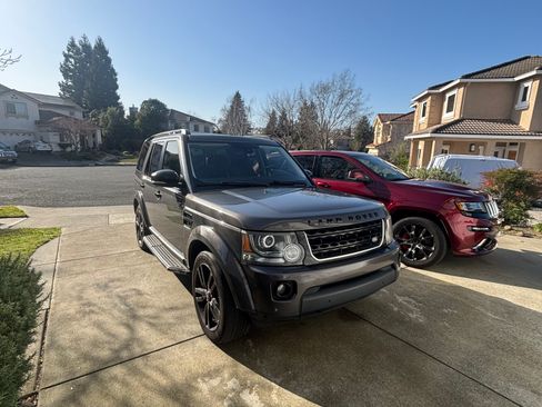 Used 2016 Land Rover LR4 HSE Silver Edition image 16