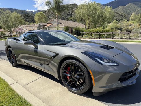 Used 2016 Chevrolet Corvette Stingray Coupe w/ 3LT Preferred Equipment Group image 2