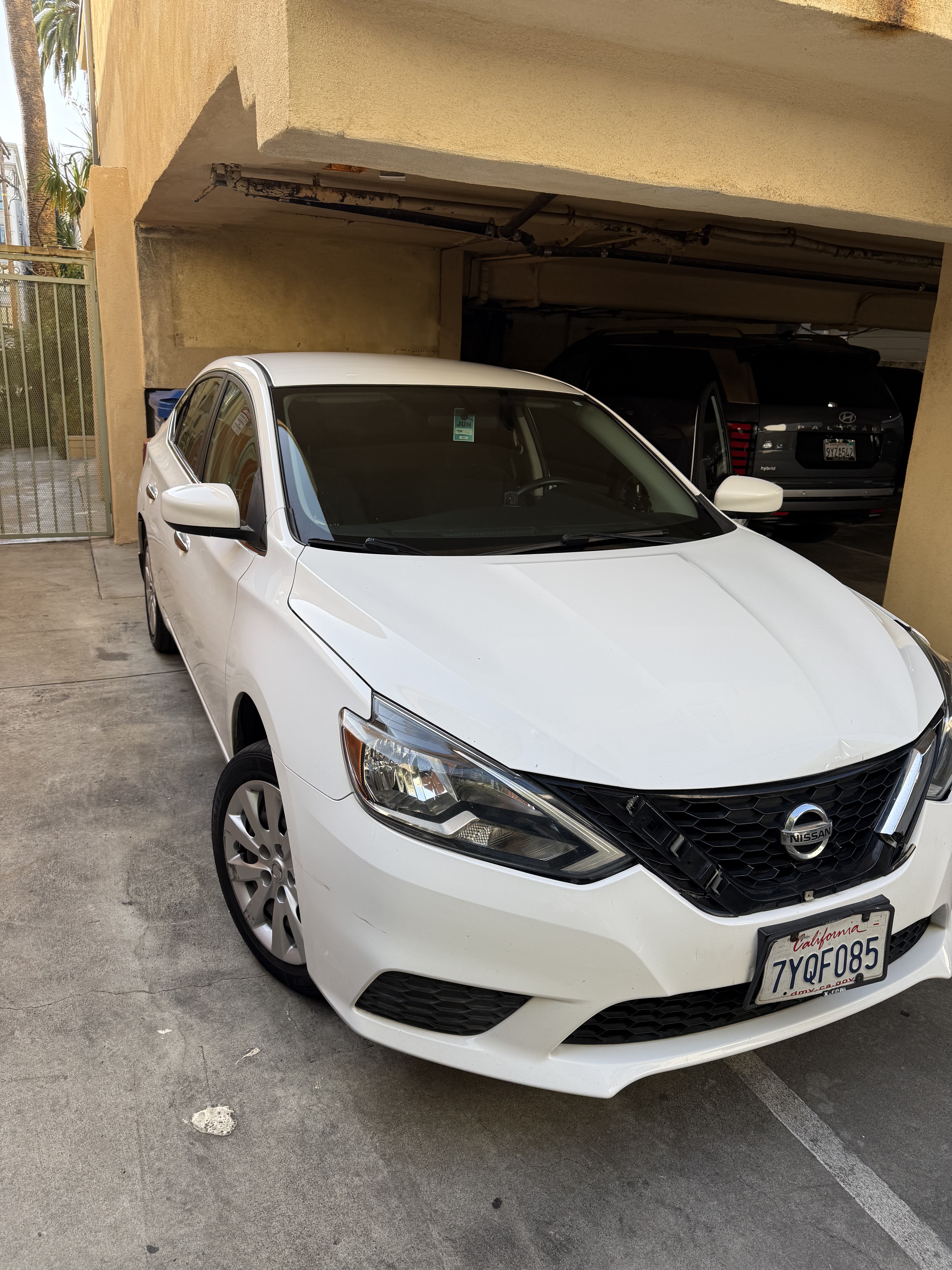 Used 2017 Nissan Sentra S FWD image 17