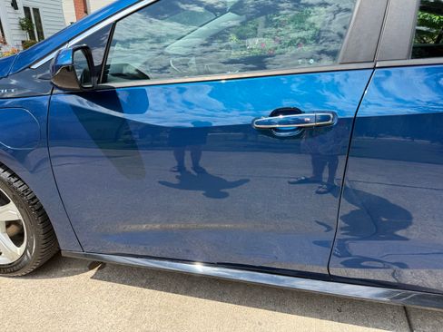 Used 2019 Chevrolet Volt LT w/ LT Driver Confidence Package FWD image 8
