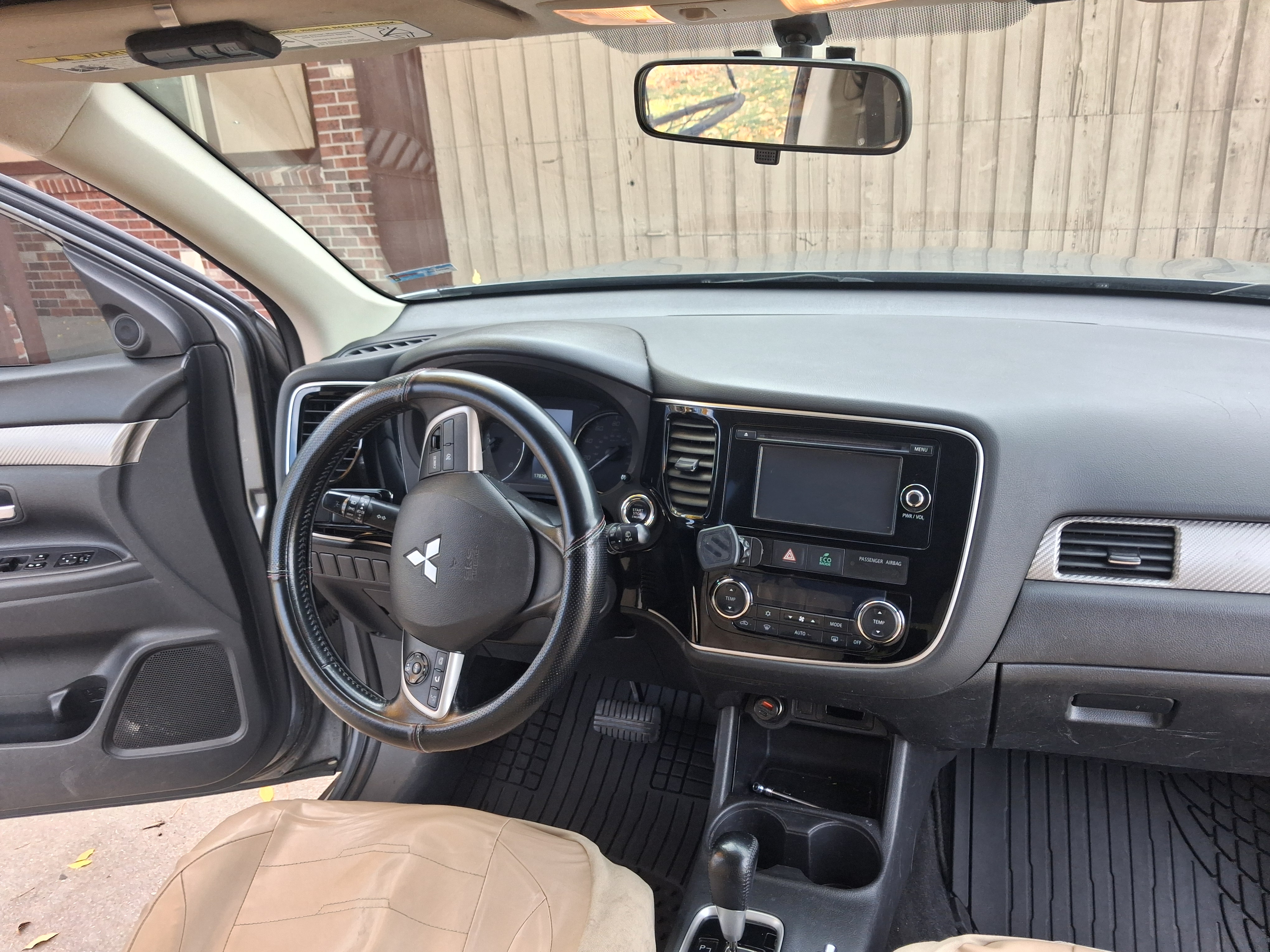 Used 2015 Mitsubishi Outlander SE FWD image 18
