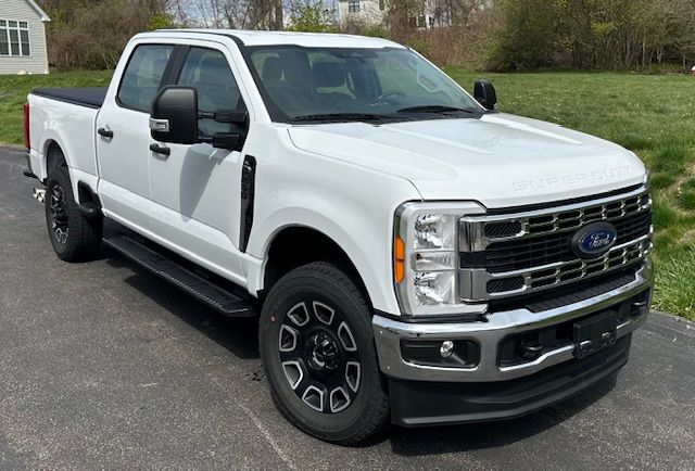 Used 2024 Ford F250 XL AWD/4WD image 2