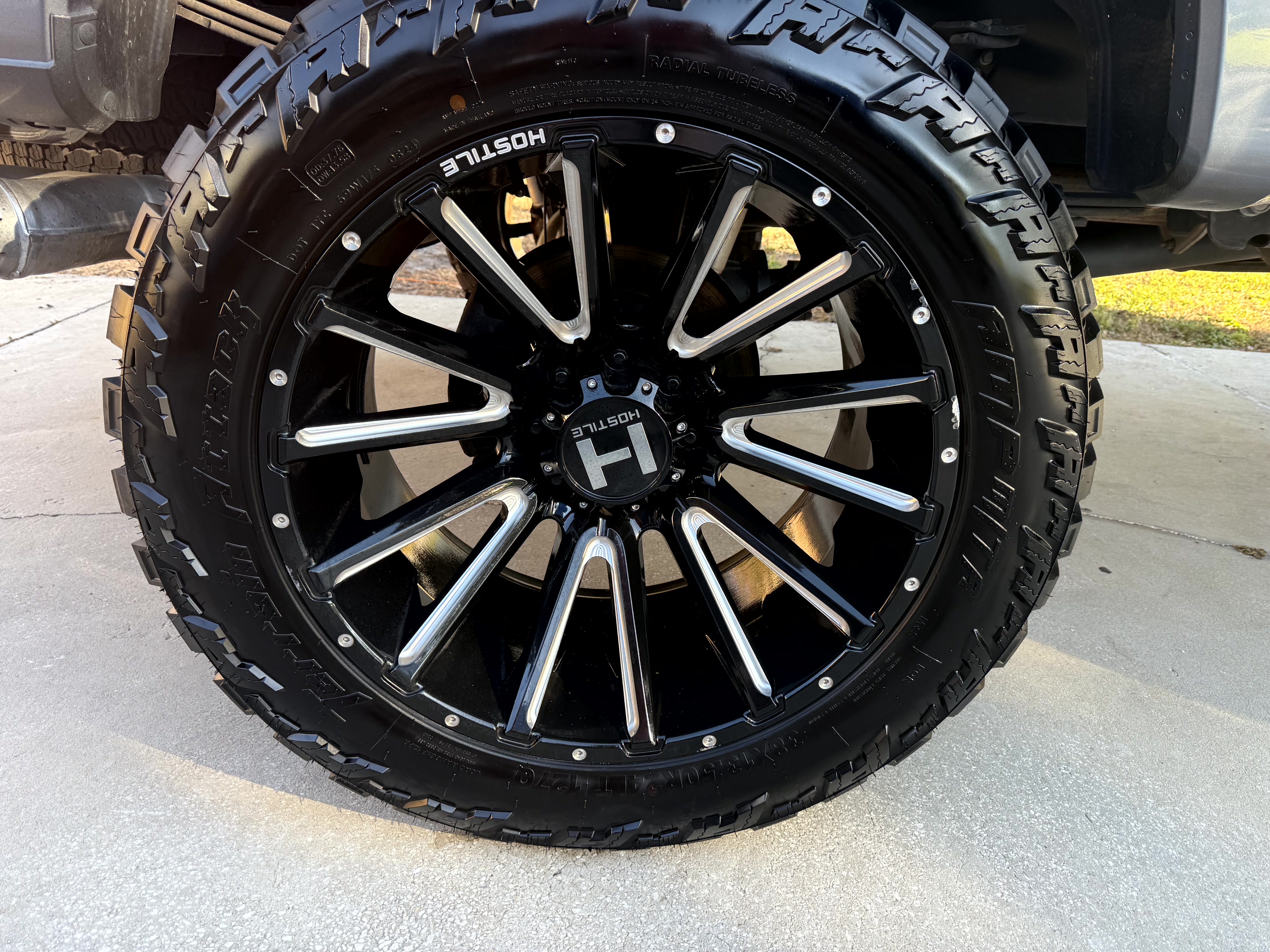 Used 2022 Ford F250 Platinum AWD/4WD image 11