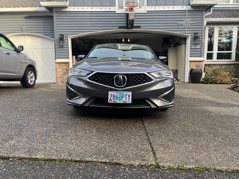 Used 2019 Acura ILX image 2