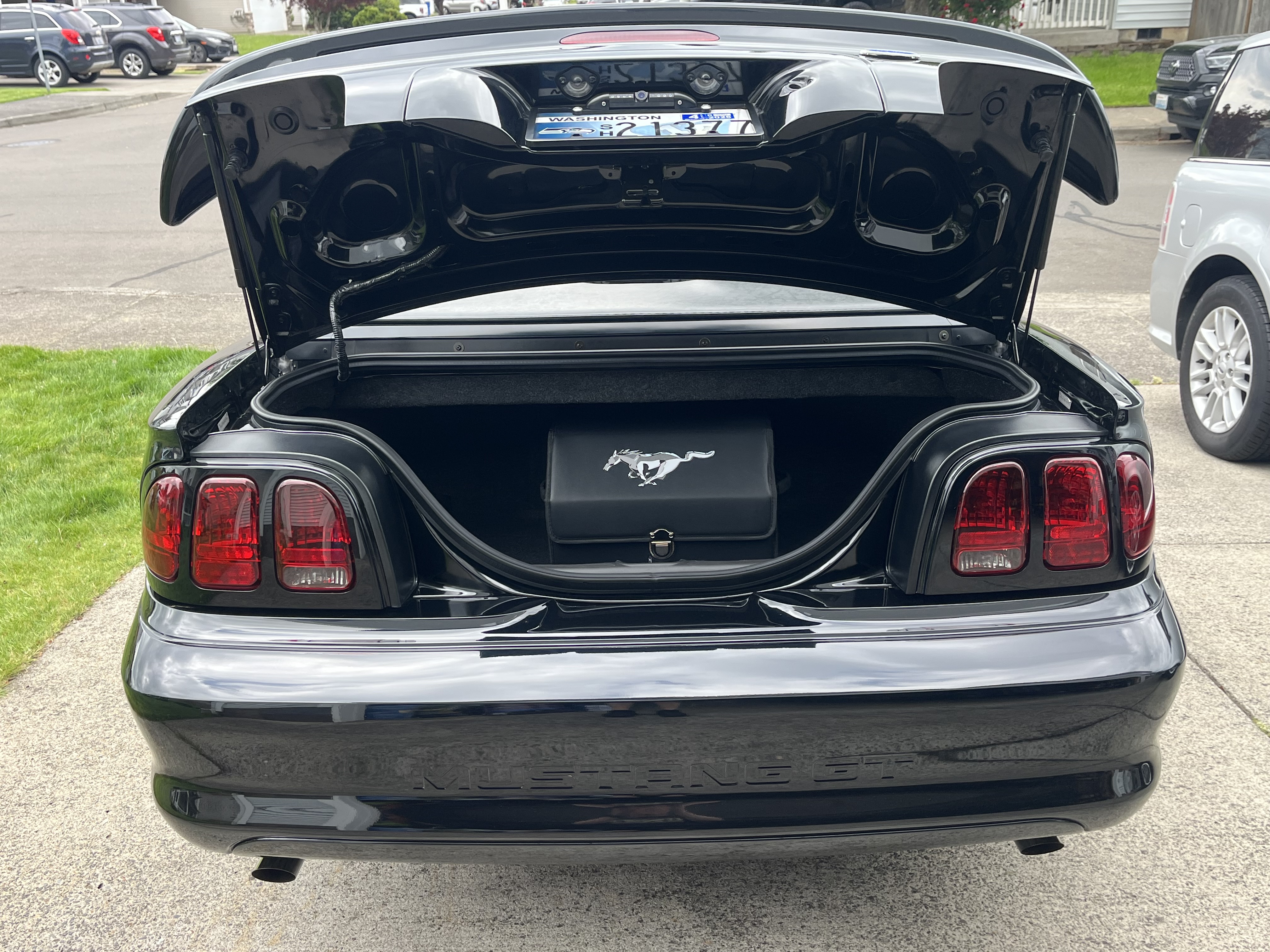 Used 1997 Ford Mustang GT RWD image 9