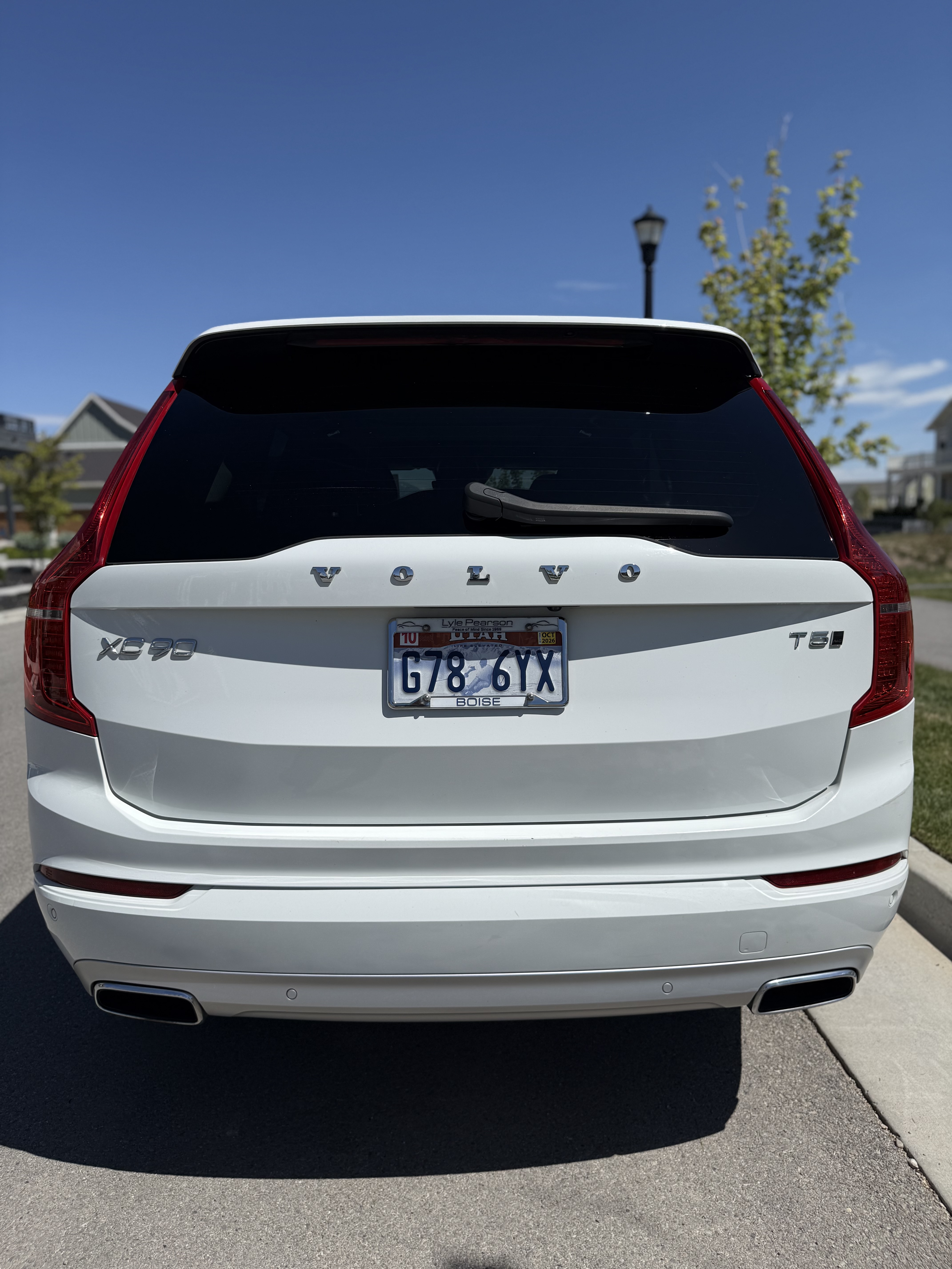 Used 2021 Volvo XC90 T5 Momentum w/ Protection Package AWD/4WD image 10