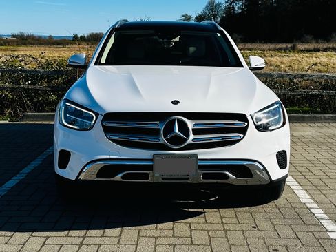 Used 2020 Mercedes-Benz GLC 300 4MATIC image 1