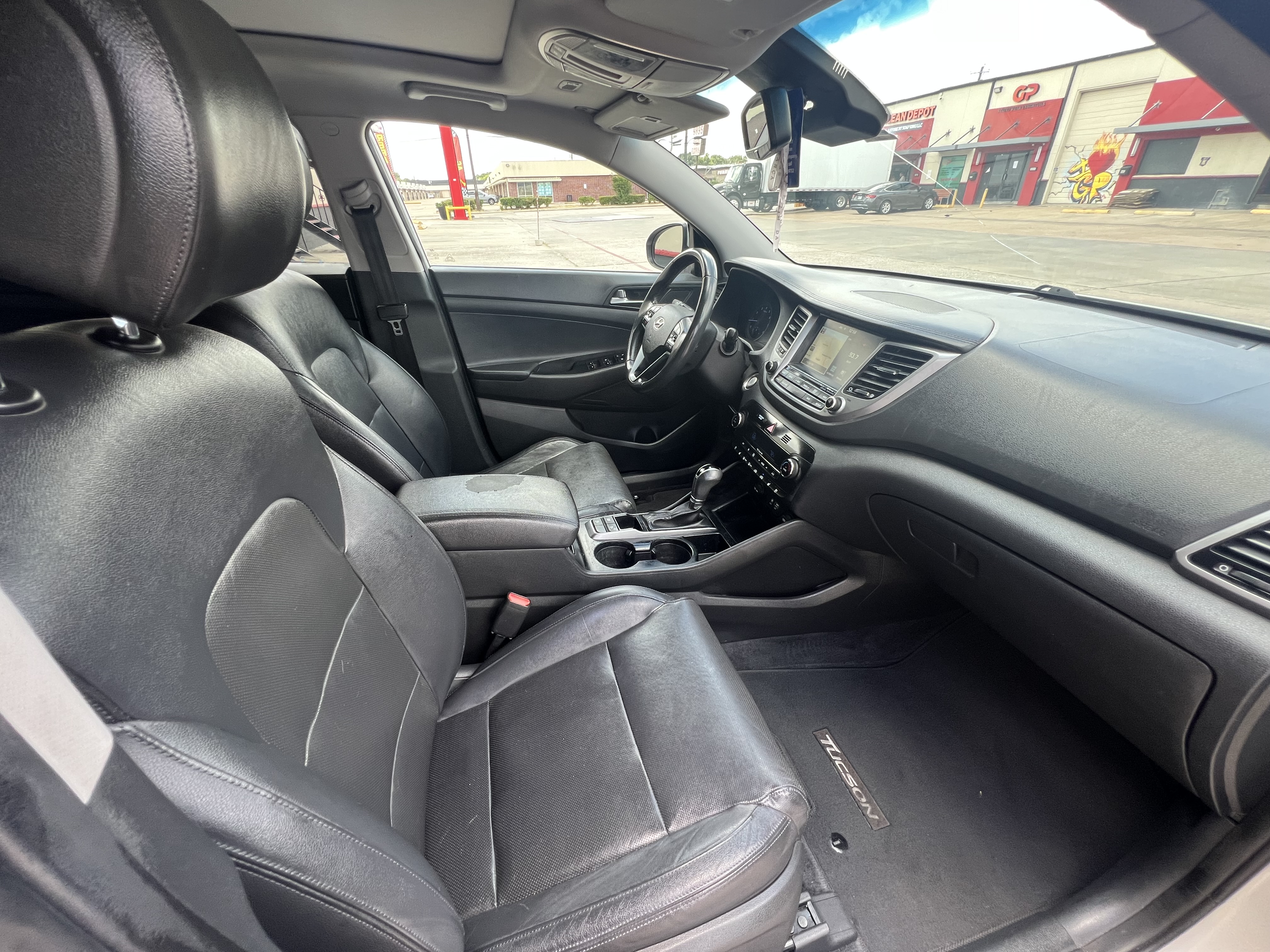 Used 2016 Hyundai Tucson Limited w/ Option Group 03 FWD image 10