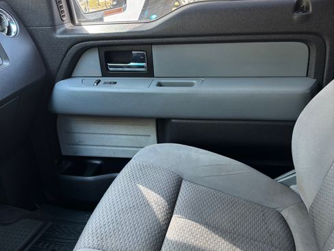 Used 2012 Ford F150 XLT w/ XLT Chrome Pkg image 19