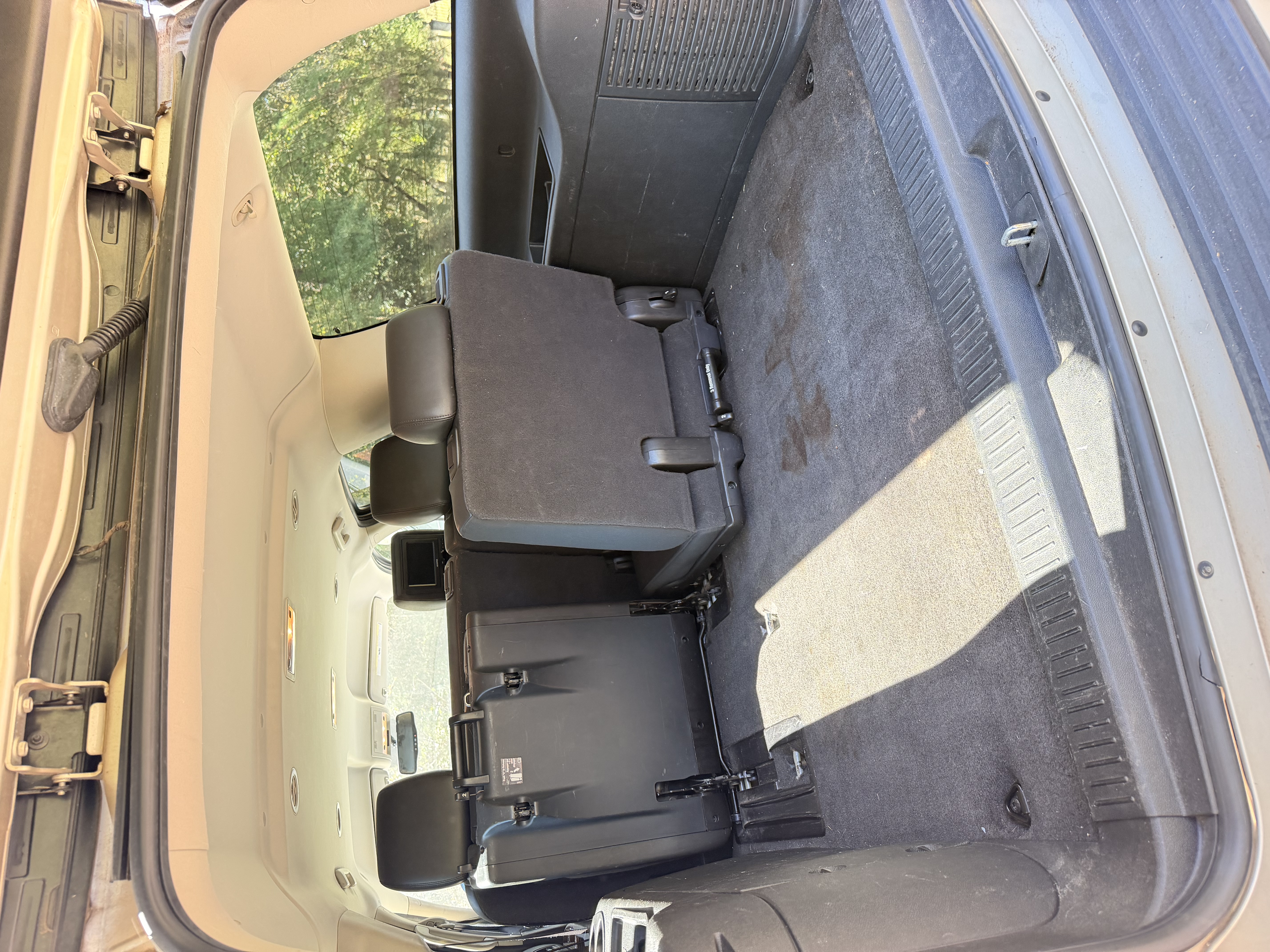 Used 2013 GMC Yukon XL SLT RWD image 23