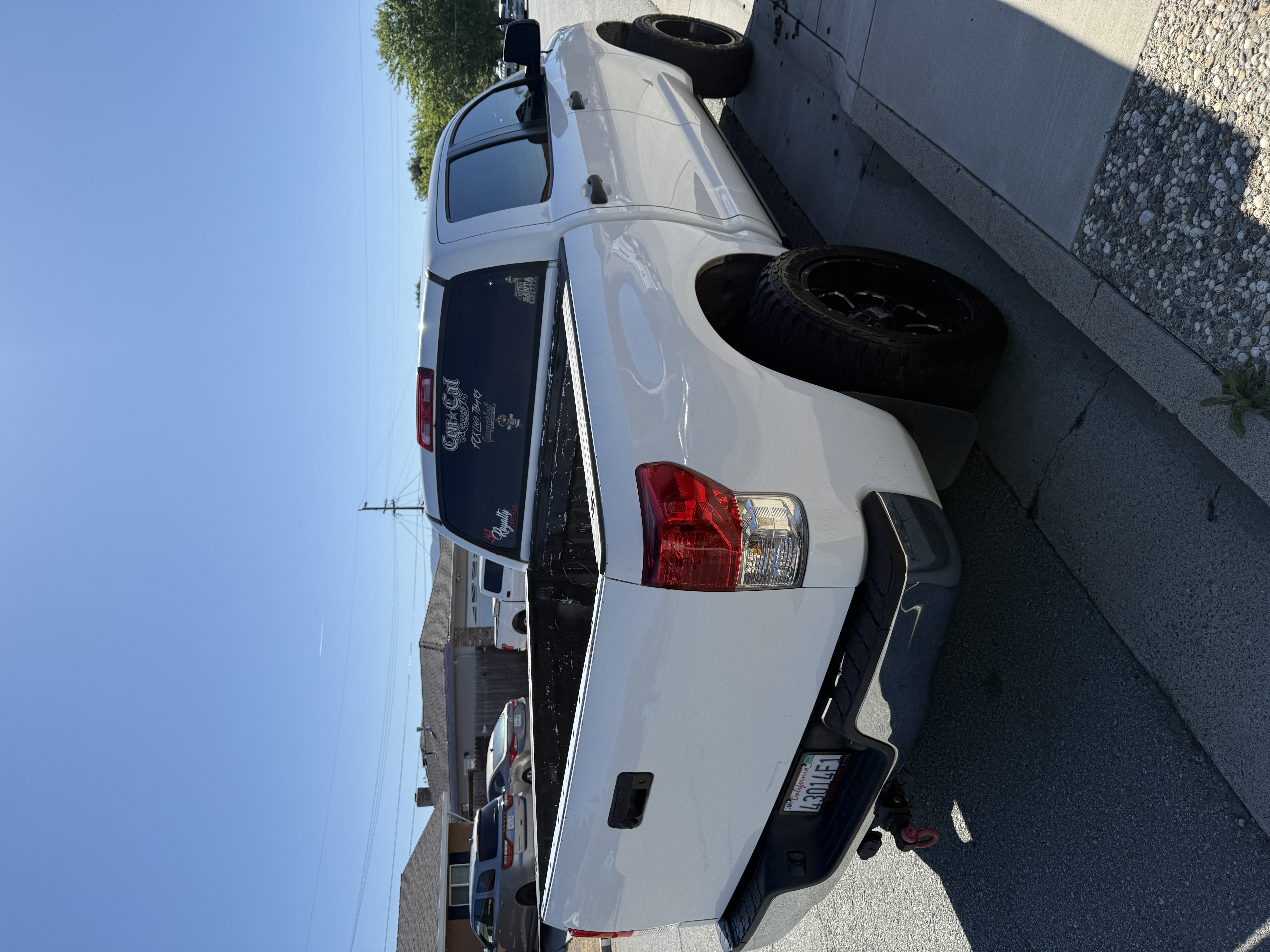 Used 2011 Toyota Tundra 2WD CrewMax w/ Tow Pkg image 5