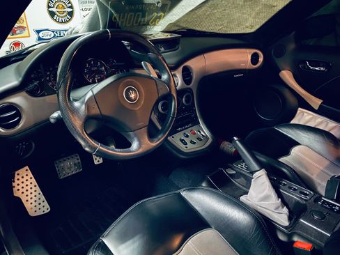 Used 2005 Maserati GranSport Coupe image 11