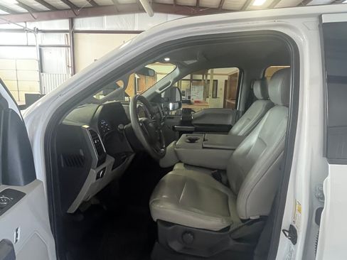 Used 2020 Ford F250 XLT AWD/4WD image 10