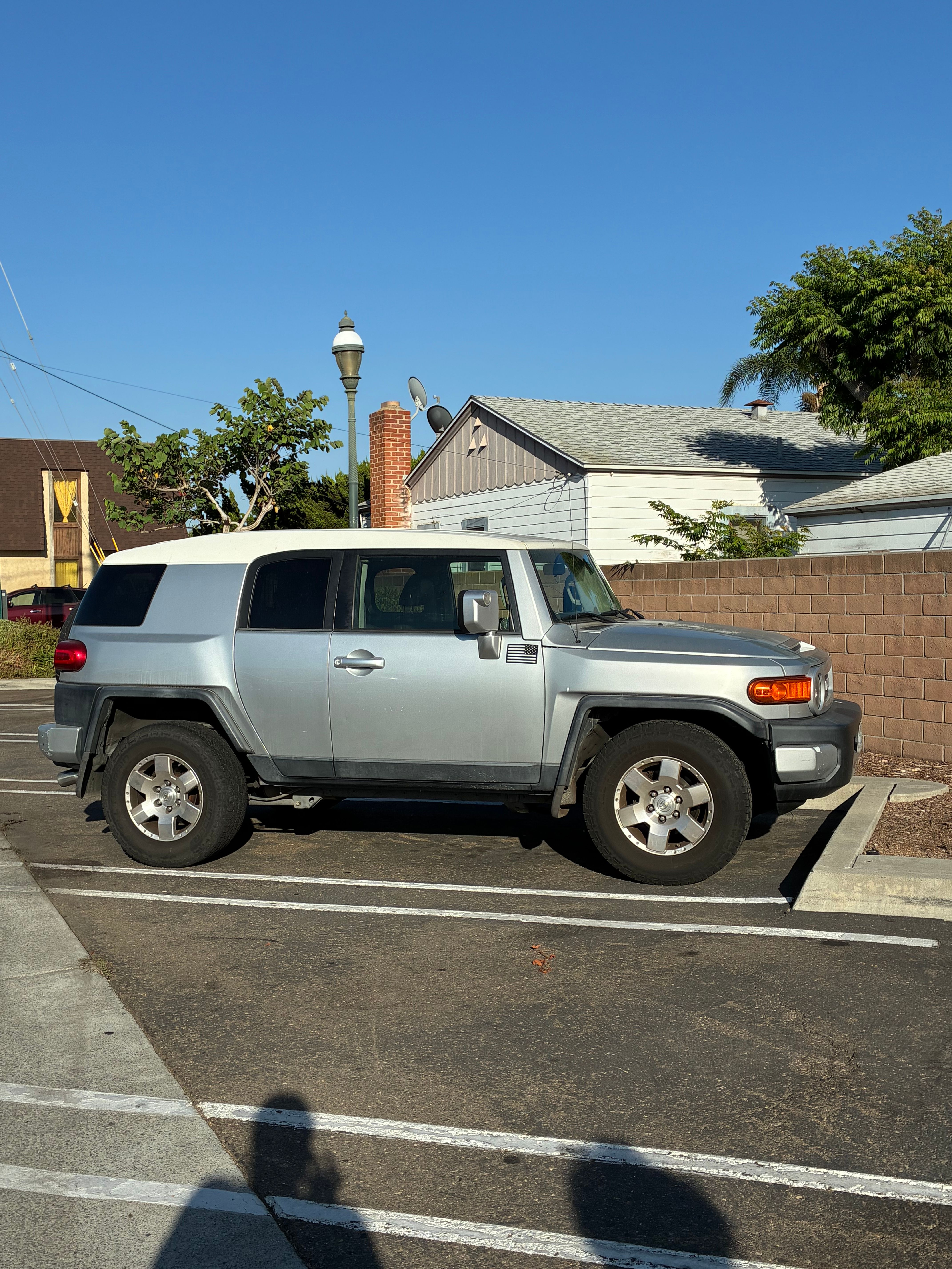 Used 2008 Toyota FJ Cruiser 2WD w/ Convenience Pkg image 4
