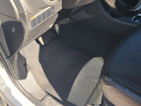 Used 2016 Mitsubishi Outlander GT image 17