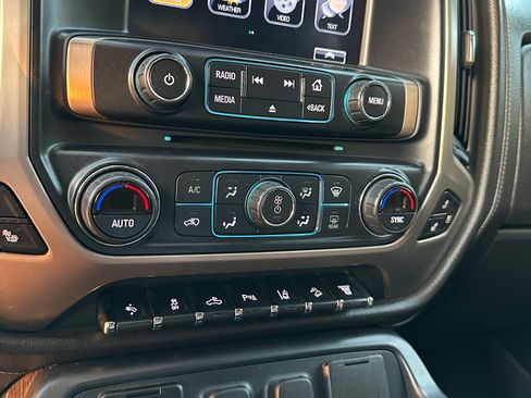 Used 2018 GMC Sierra 2500 Denali w/ Duramax Plus Package image 23