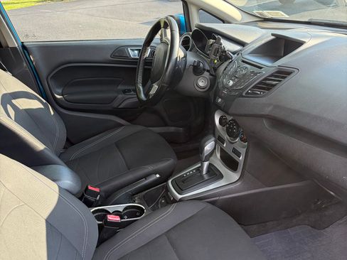 Used 2015 Ford Fiesta SE FWD image 6