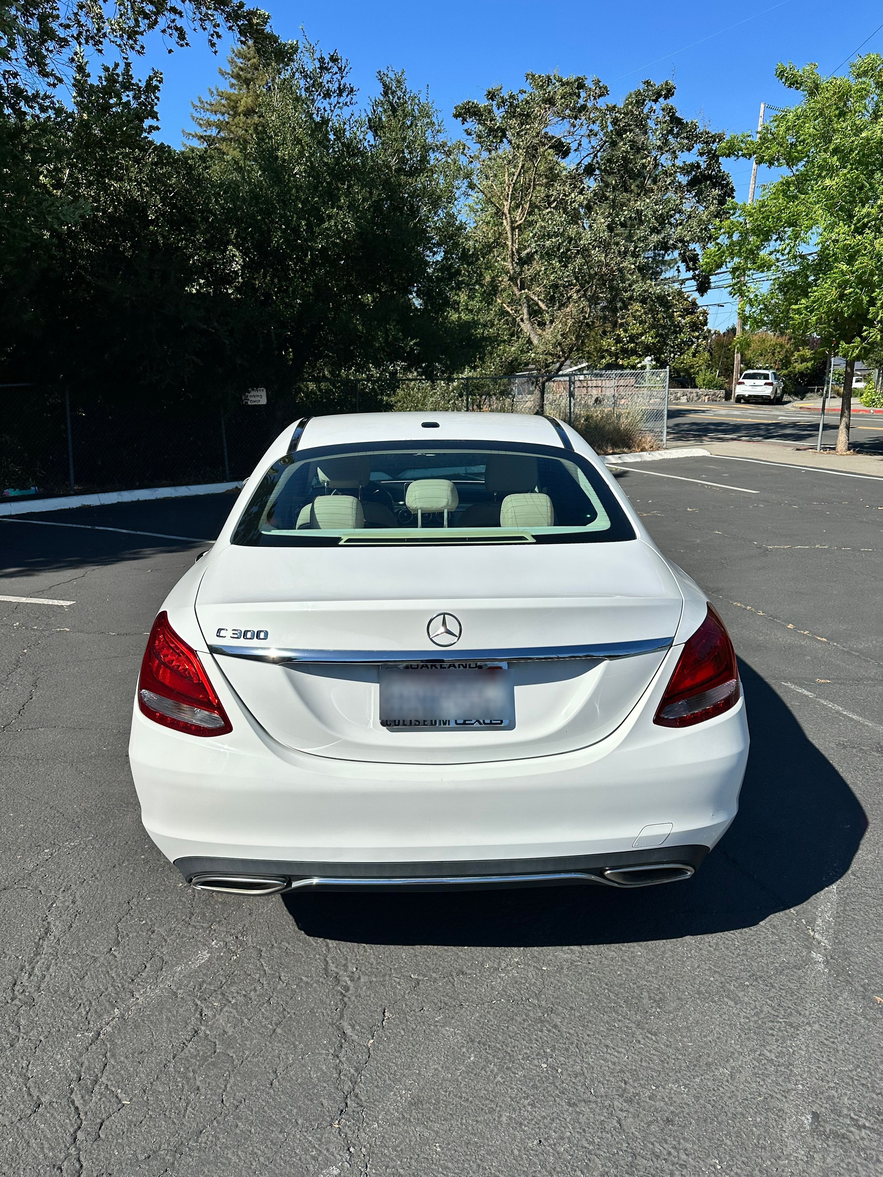Used 2016 Mercedes-Benz C 300 Sedan image 2
